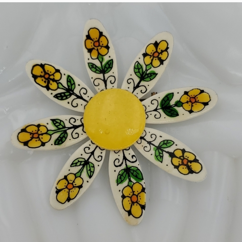 Vintage, West Germany Made, Daisy Brooch